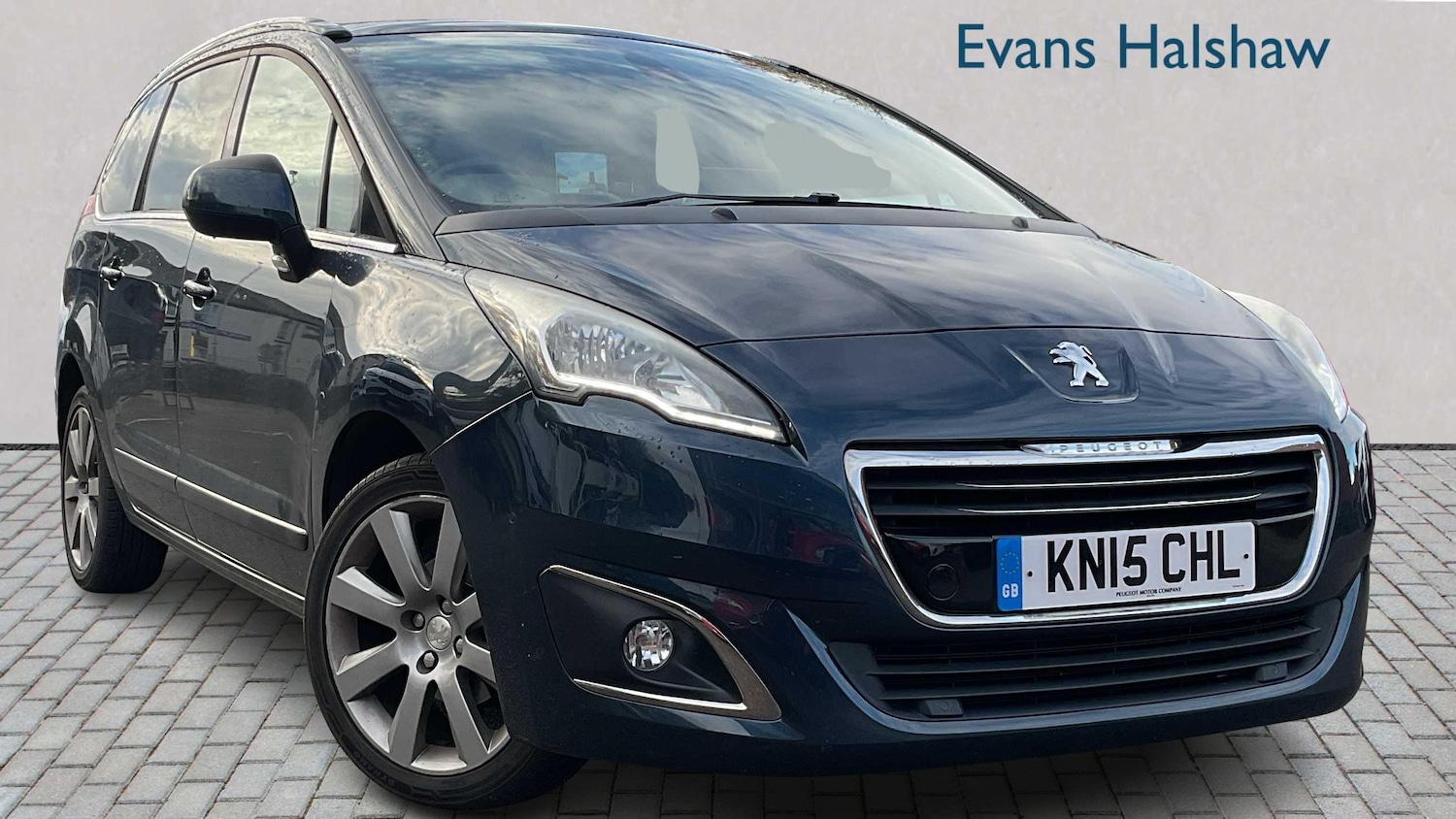 Used Peugeot 5008 2015 for sale - 76553089: Photo 1