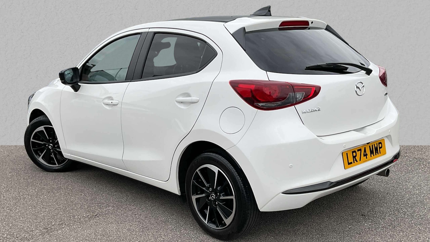 Used Mazda Mazda2 2024 for sale - 76015949: Photo 2