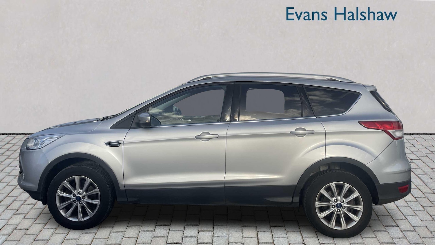Used Ford Kuga 2016 for sale - 76553263: Photo 4
