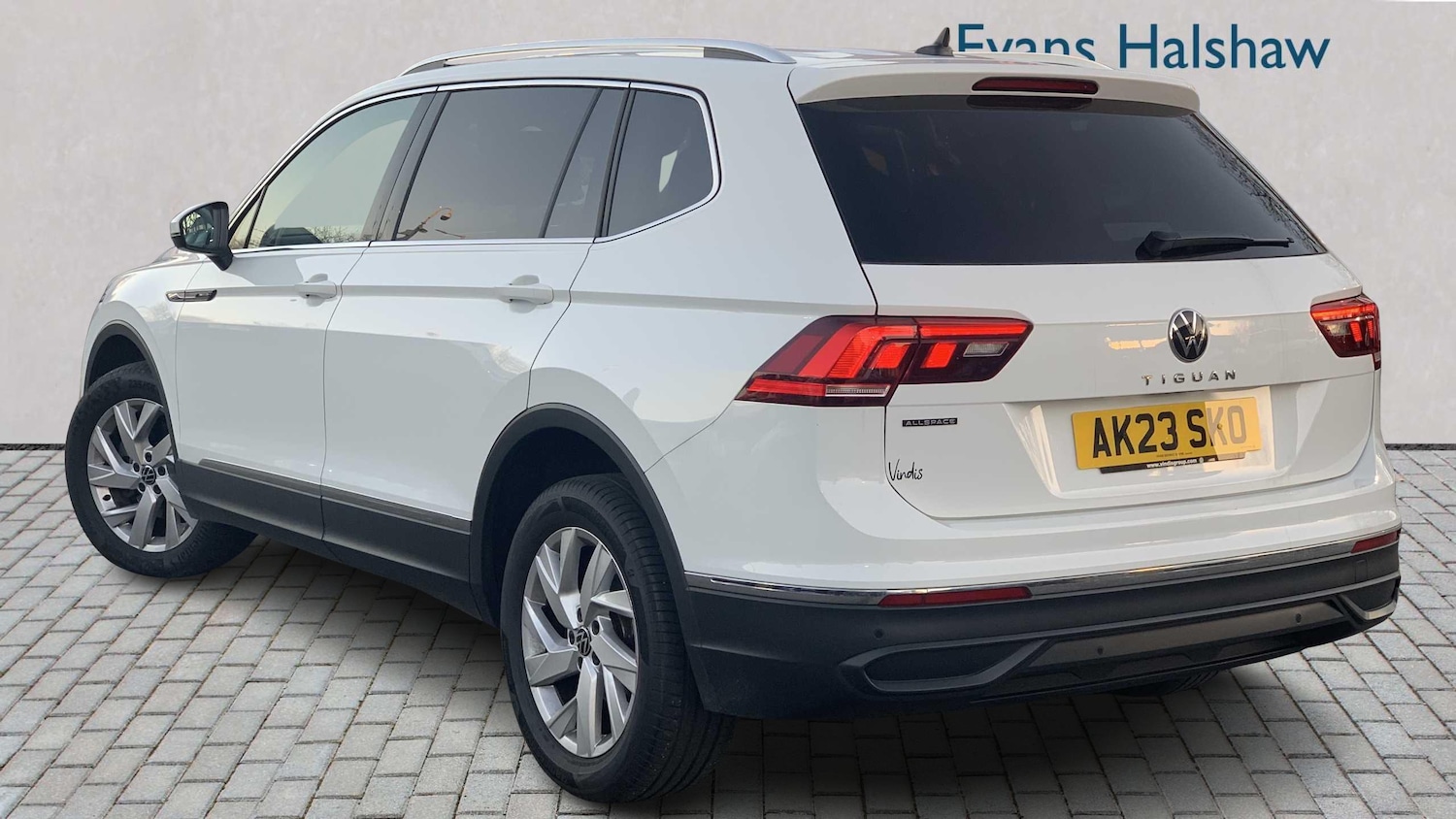Used Volkswagen Tiguan Allspace 2023 for sale - 76610657: Photo 3