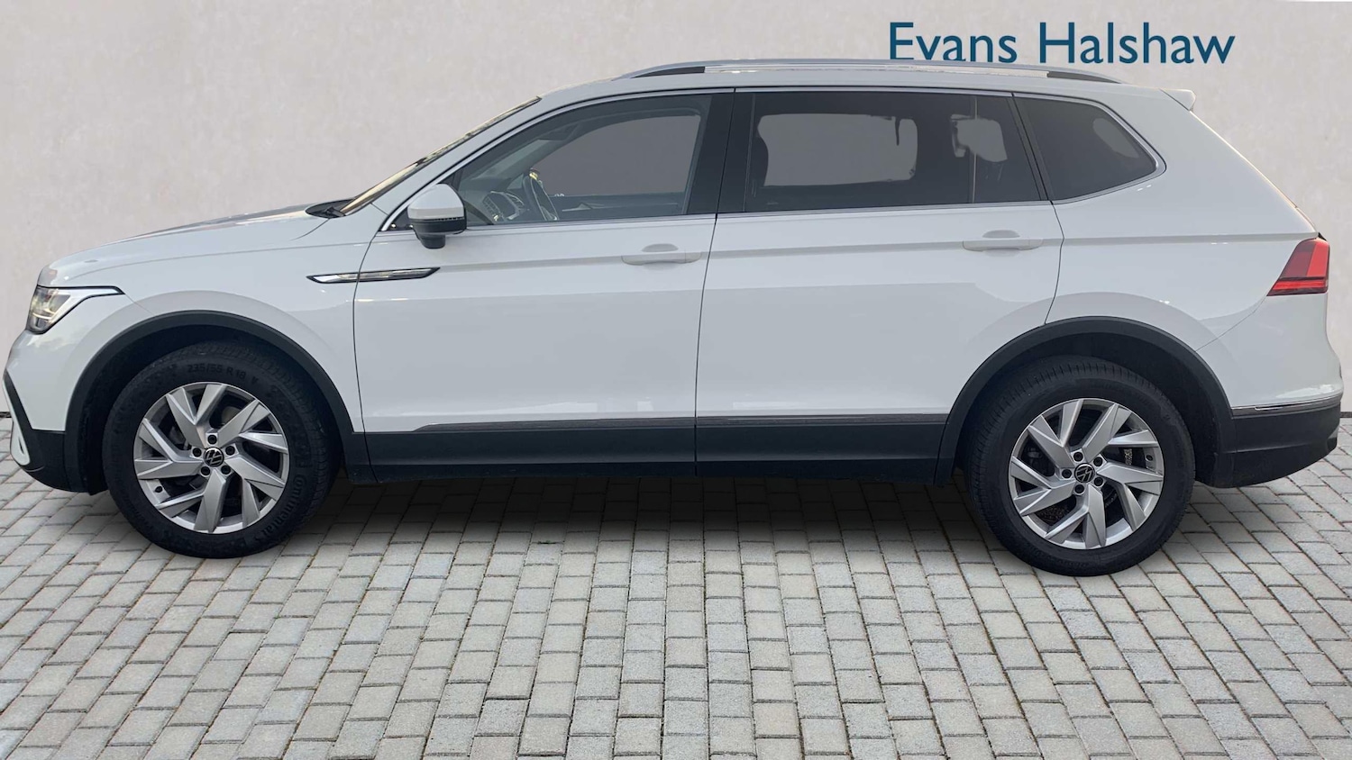 Used Volkswagen Tiguan Allspace 2023 for sale - 76610657: Photo 4