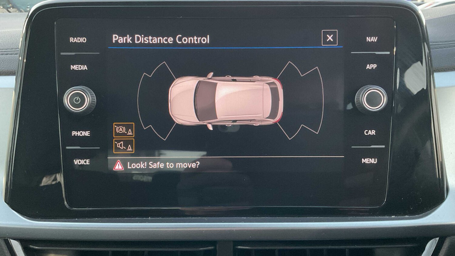 Used Volkswagen T-Roc 2023 for sale - 76564552: Photo 14