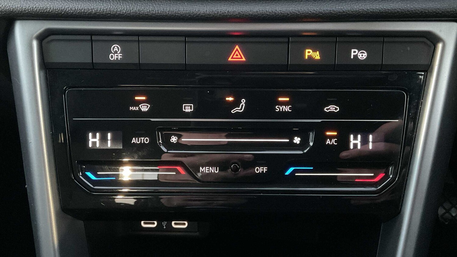 Used Volkswagen T-Roc 2023 for sale - 76564552: Photo 16