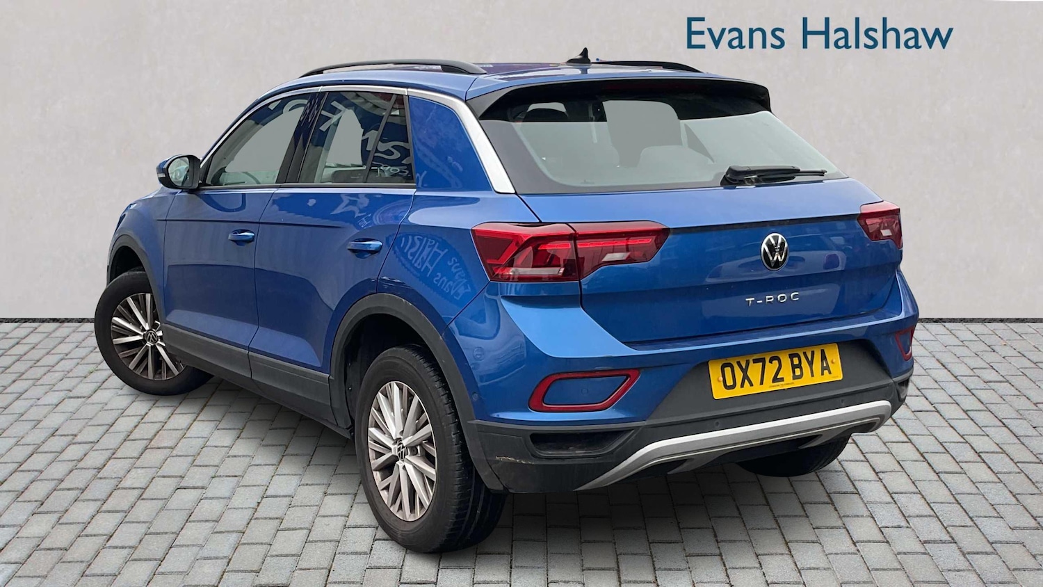 Used Volkswagen T-Roc 2023 for sale - 76564552: Photo 3