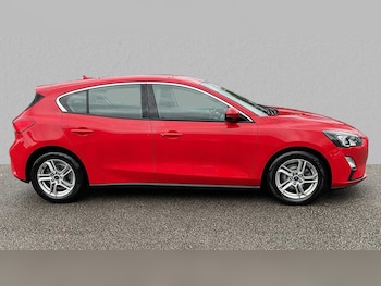 Used Ford Focus 2019 for sale - 76113385: Photo 3