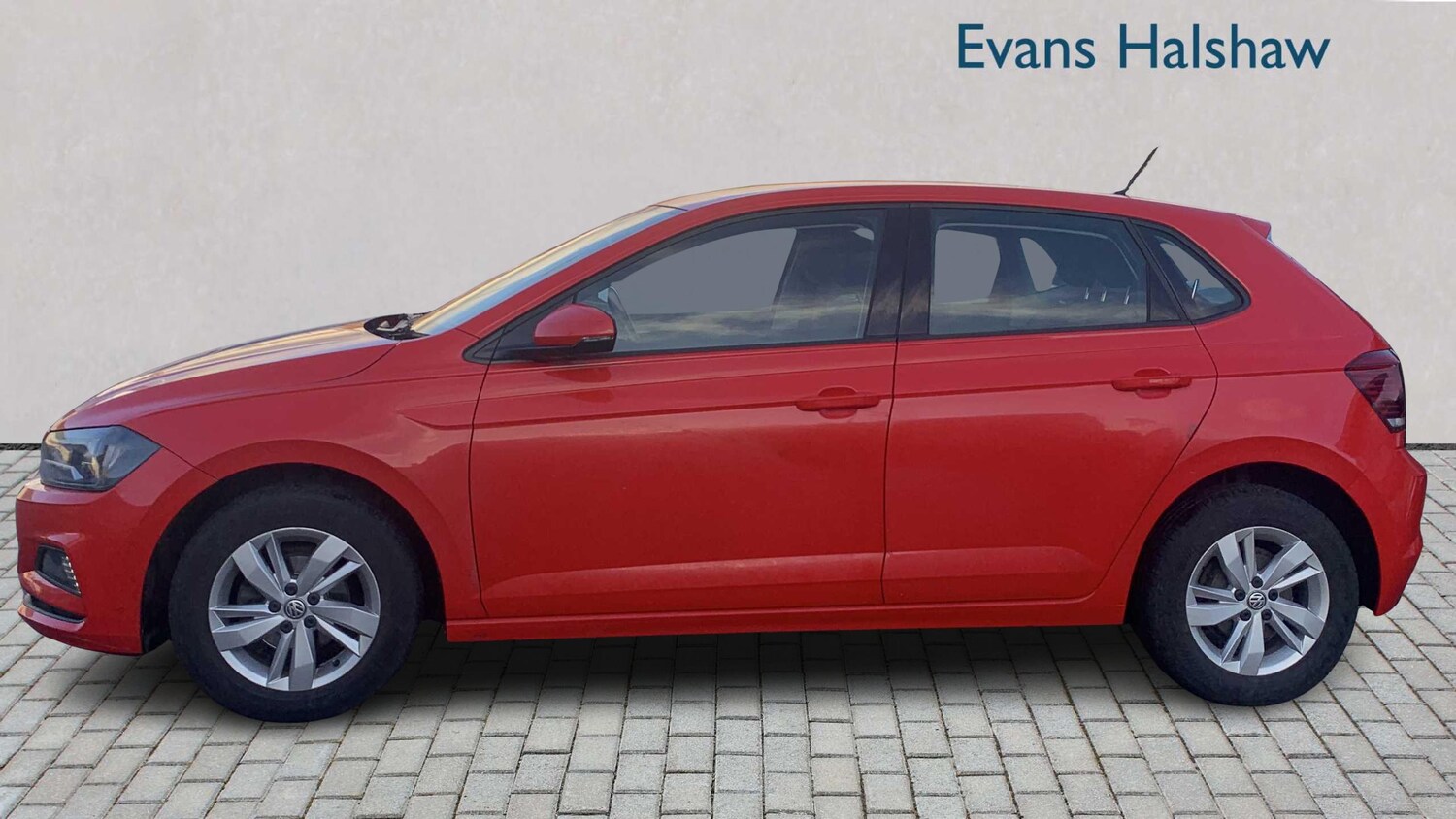 Used Volkswagen Polo 2018 for sale - 77194678: Photo 6