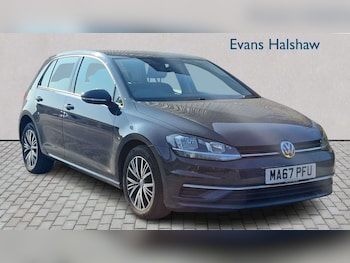 Used Volkswagen Golf 2017 for sale - 79282352: Photo