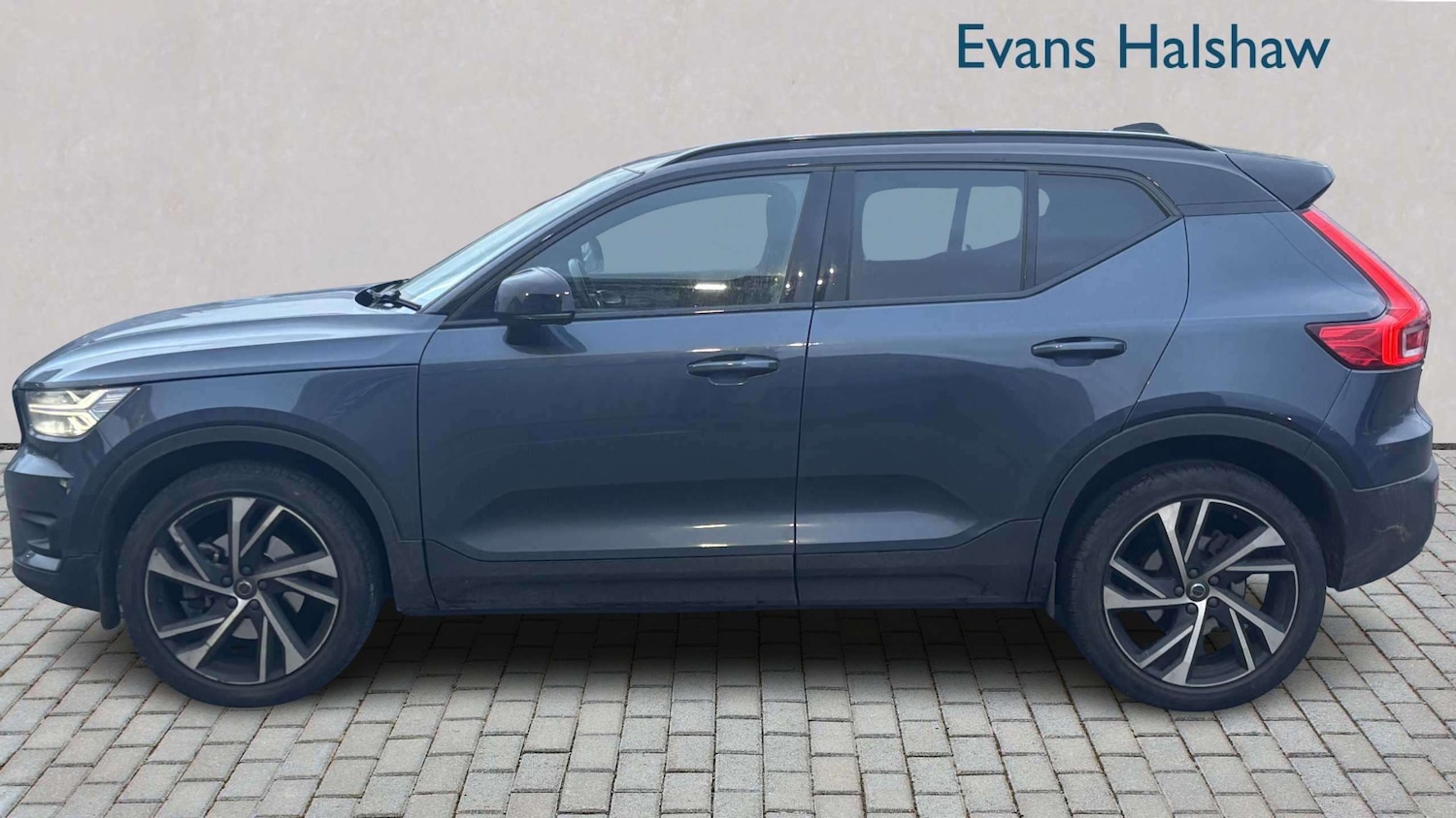 Used Volvo XC40 2022 for sale - 77914160: Photo 4