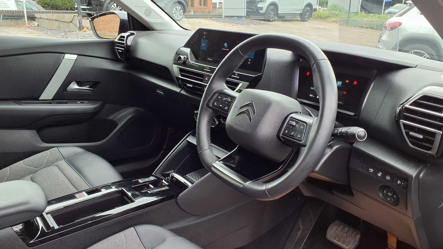 Used Citroen C4 2023 for sale - 76169976: Photo 13