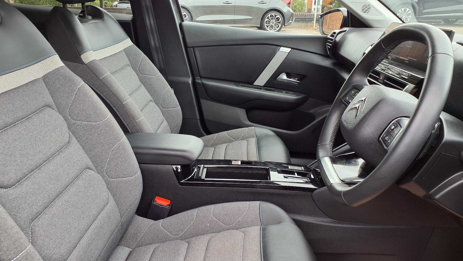 Used Citroen C4 2023 for sale - 76169976: Photo 14
