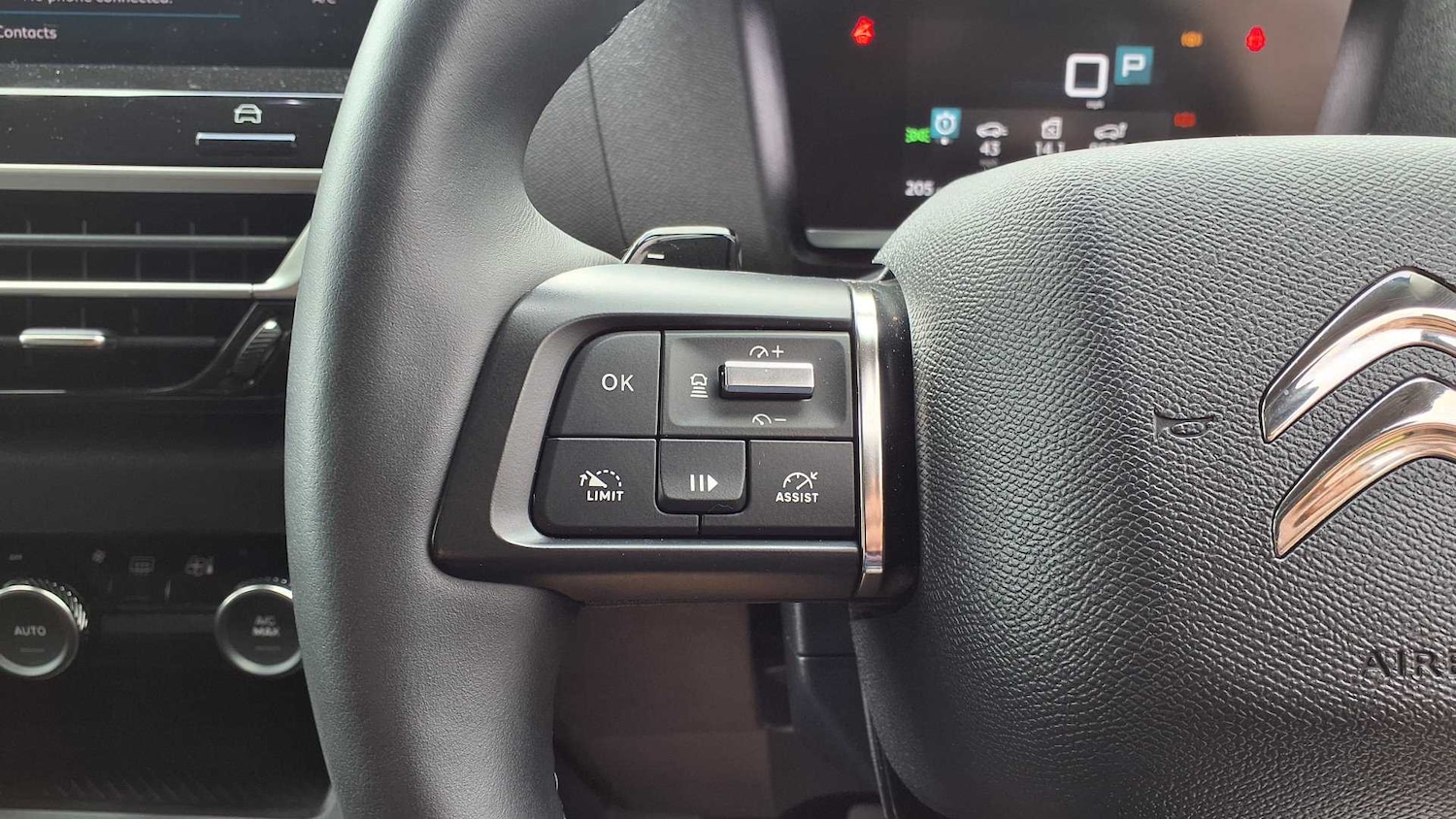 Used Citroen C4 2023 for sale - 76169976: Photo 30