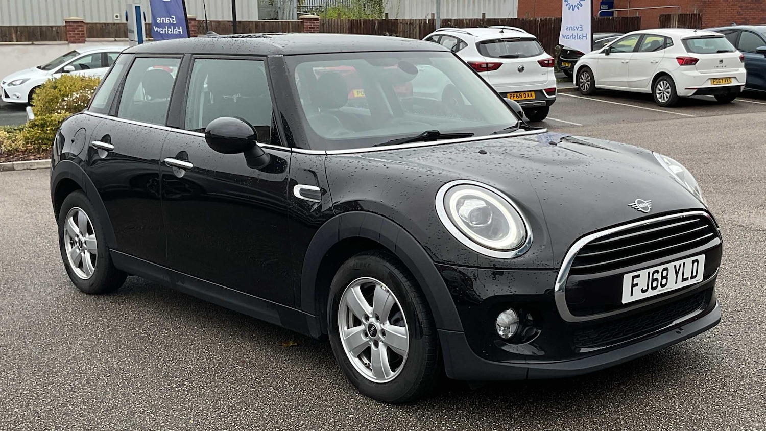 Used MINI Hatch 2018 for sale - 76141506: Photo 1