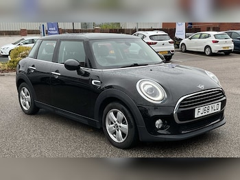 Used MINI Hatch 2018 for sale - 76141506: Photo