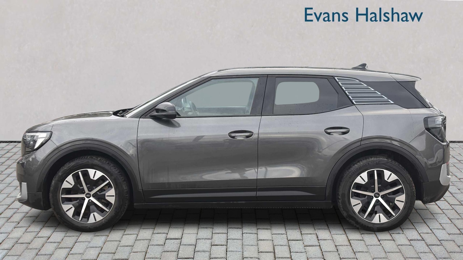 Used Ford Explorer 2024 for sale - 77389915: Photo 3