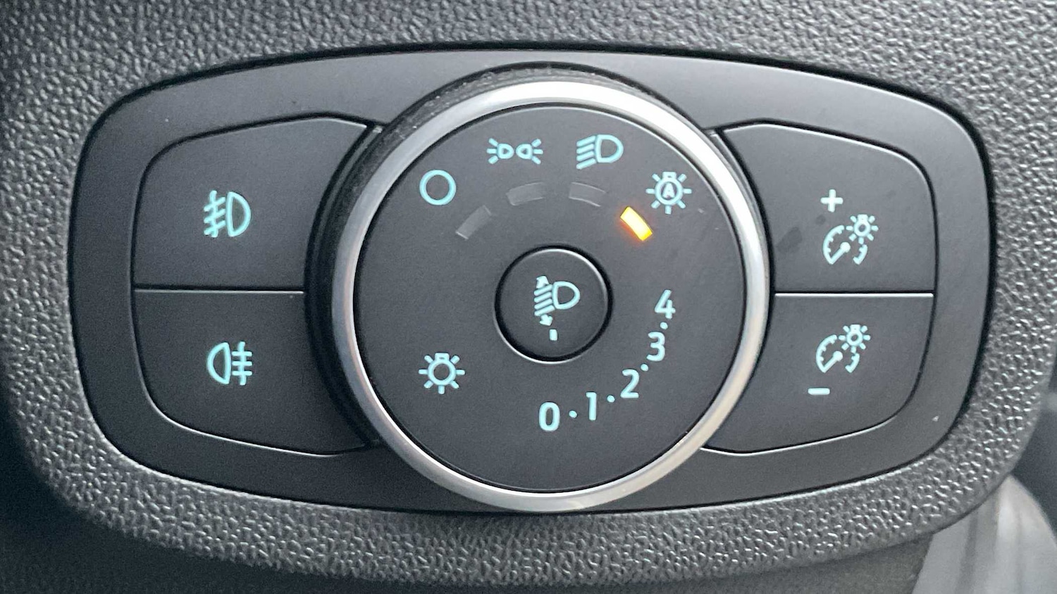 Used Ford Fiesta 2018 for sale - 77082962: Photo 19