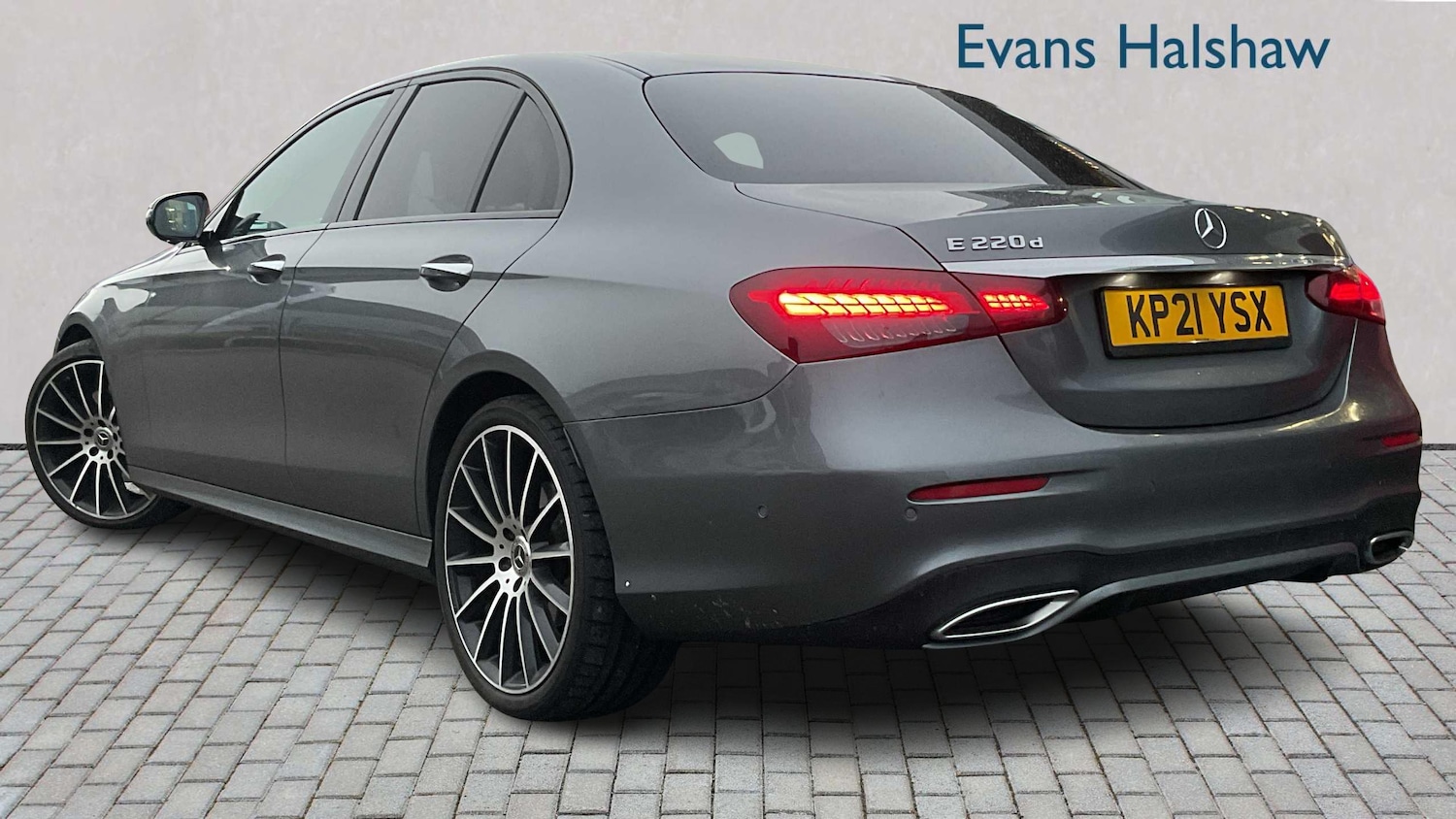 Used Mercedes-Benz E Class 2021 for sale - 76842949: Photo 3