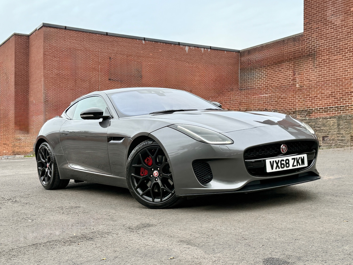 Used Jaguar F-Type 2018 for sale - 76455619: Photo 1