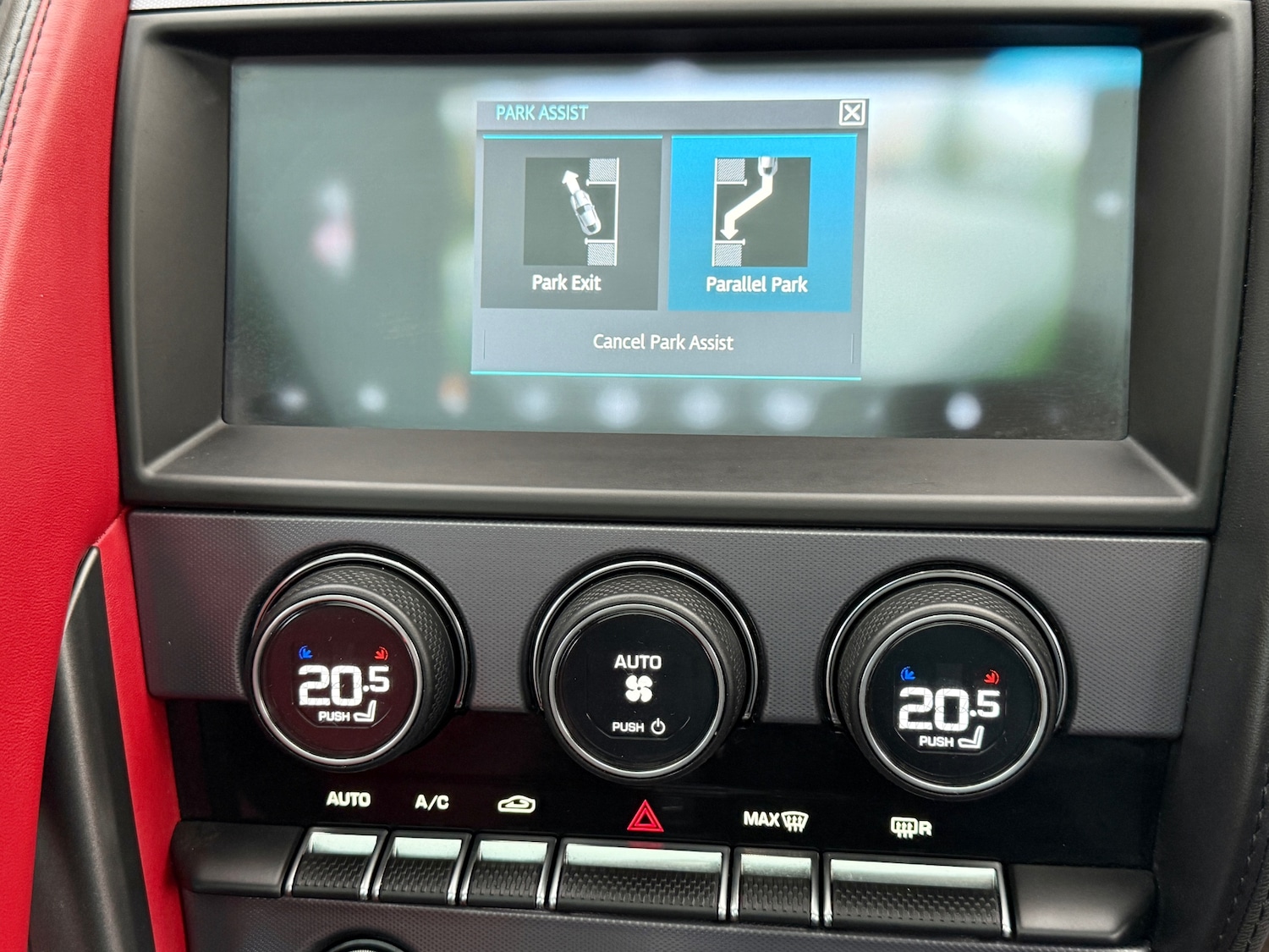 Used Jaguar F-Type 2018 for sale - 76455619: Photo 12