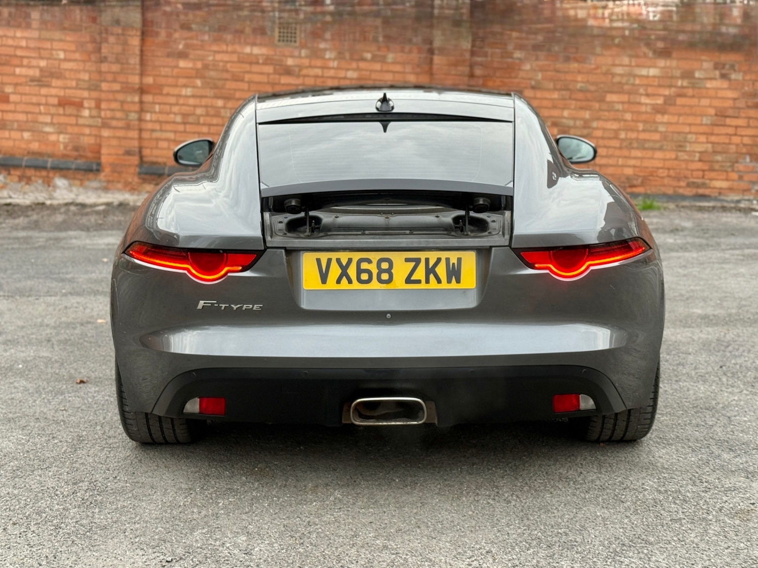 Used Jaguar F-Type 2018 for sale - 76455619: Photo 5