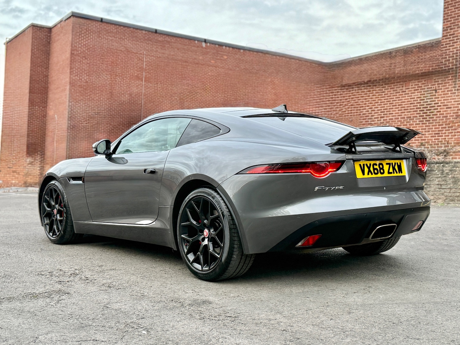 Used Jaguar F-Type 2018 for sale - 76455619: Photo 7