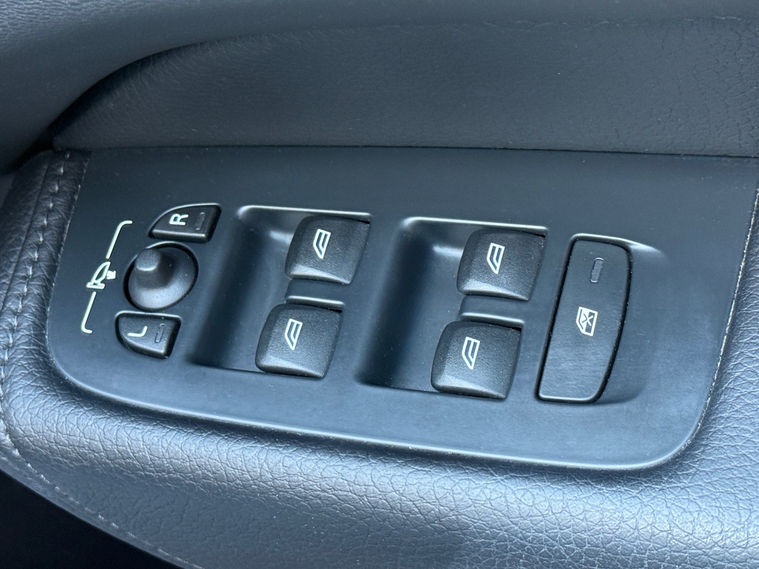 Used Volvo XC60 2019 for sale - 76656470: Photo 24