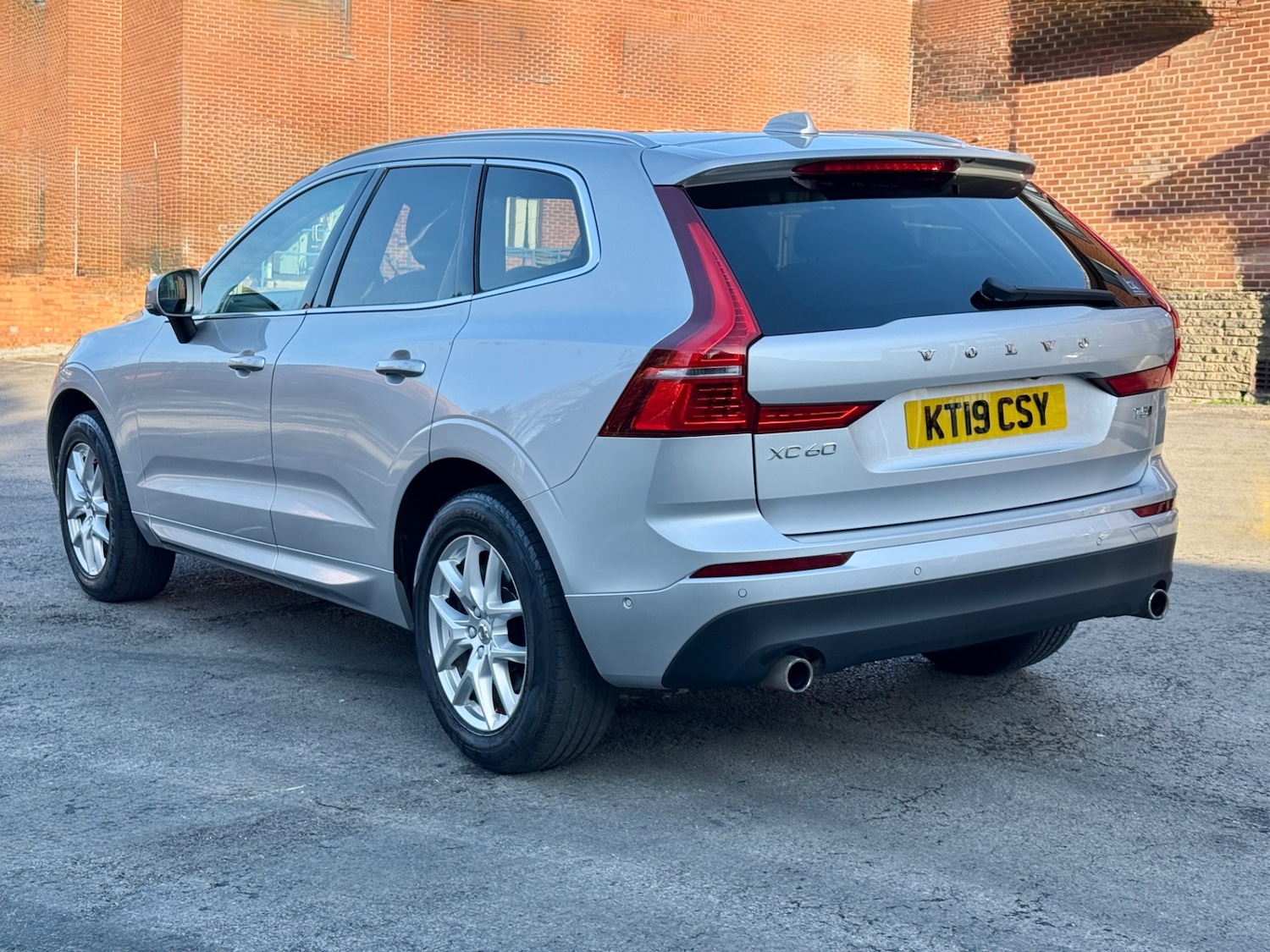 Used Volvo XC60 2019 for sale - 76656470: Photo 4