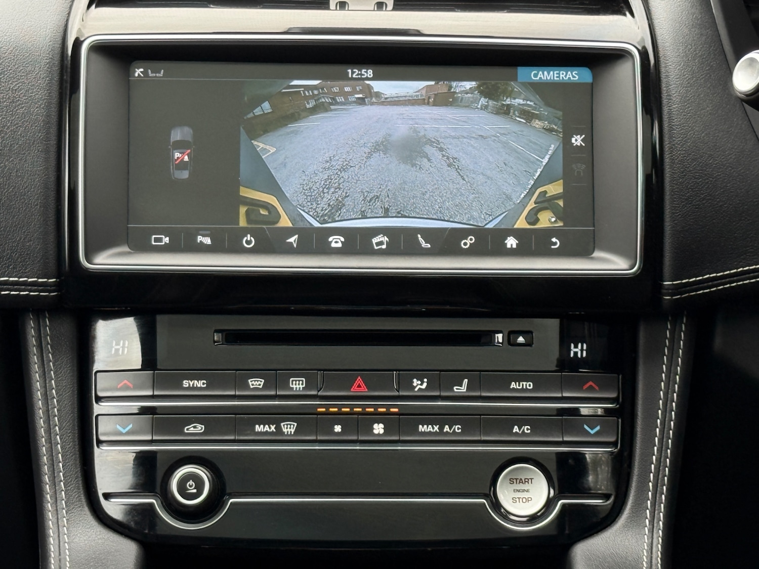 Used Jaguar F-Pace 2019 for sale - 77910619: Photo 18