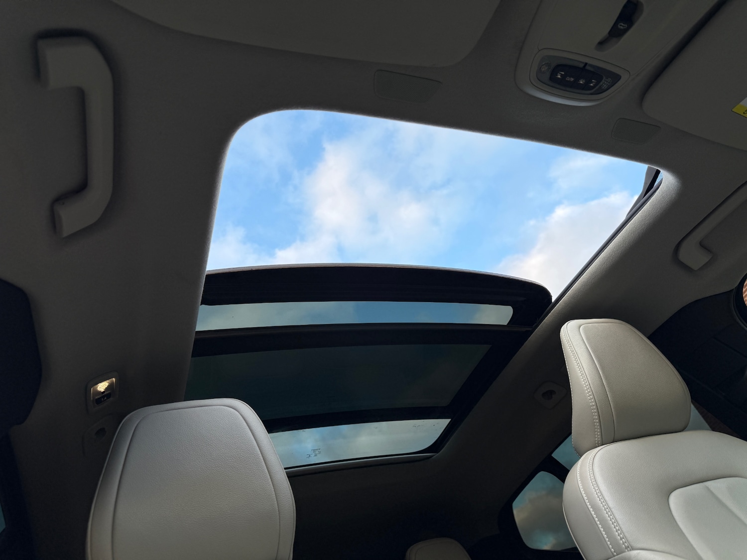 Used Volvo XC40 2020 for sale - 77052278: Photo 15