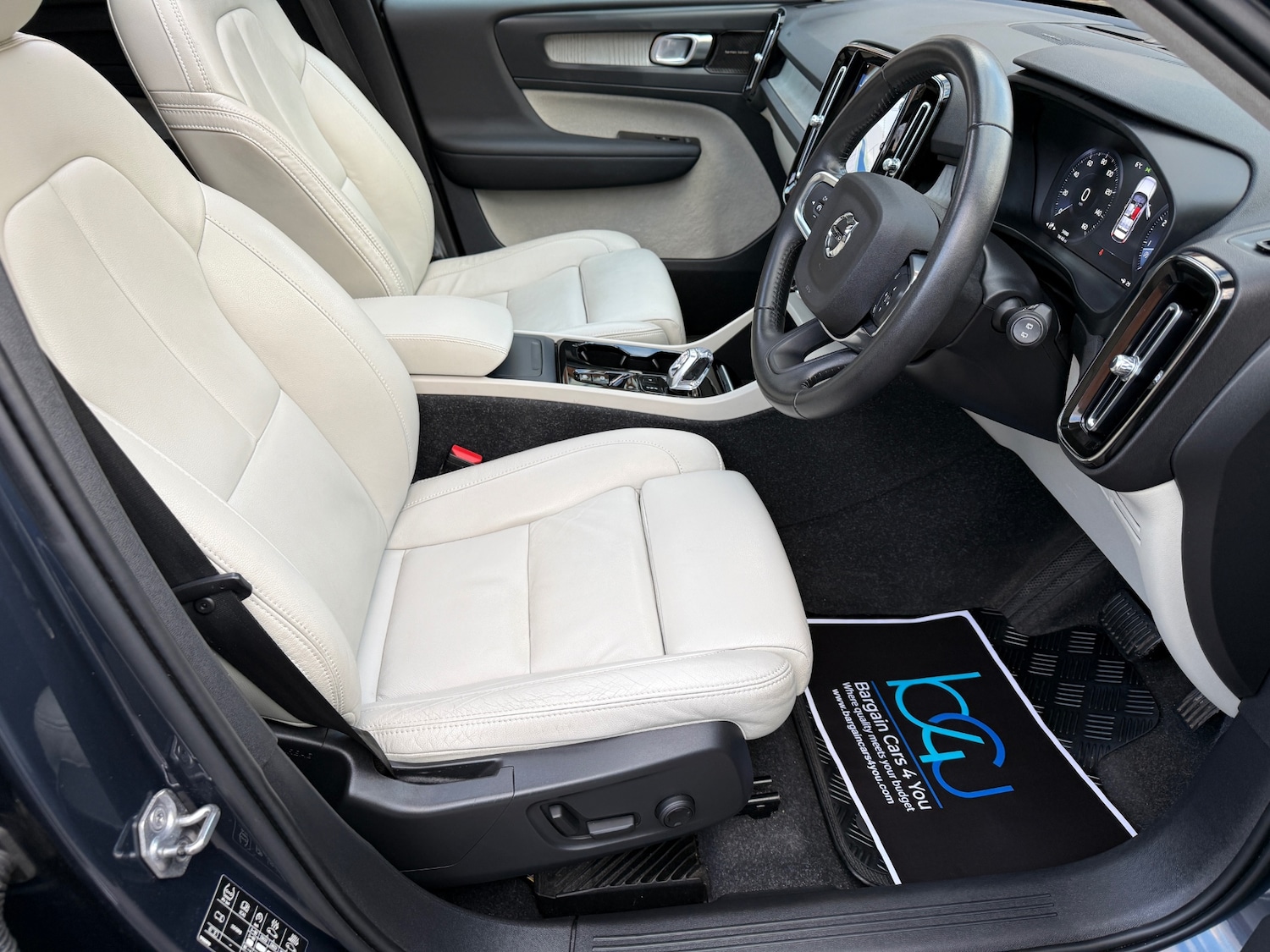 Used Volvo XC40 2020 for sale - 77052278: Photo 9