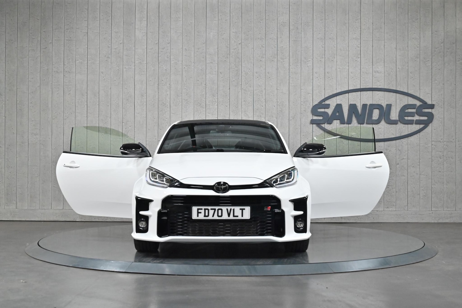 Used Toyota Yaris for sale - 77050194: Photo 10