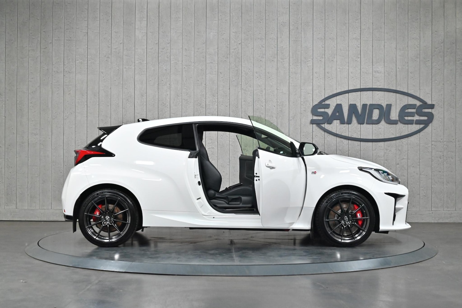 Used Toyota Yaris for sale - 77050194: Photo 11