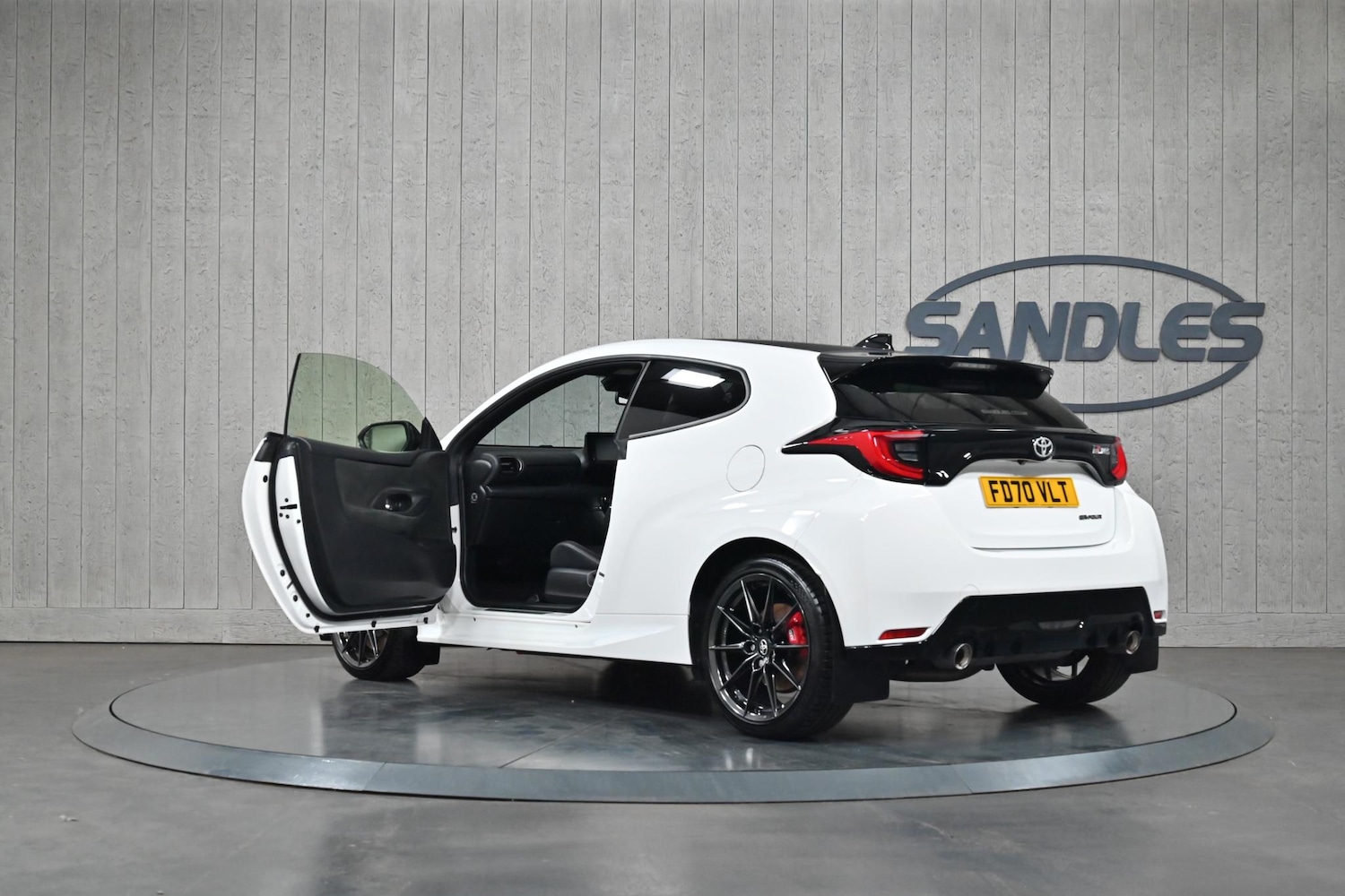 Used Toyota Yaris for sale - 77050194: Photo 12