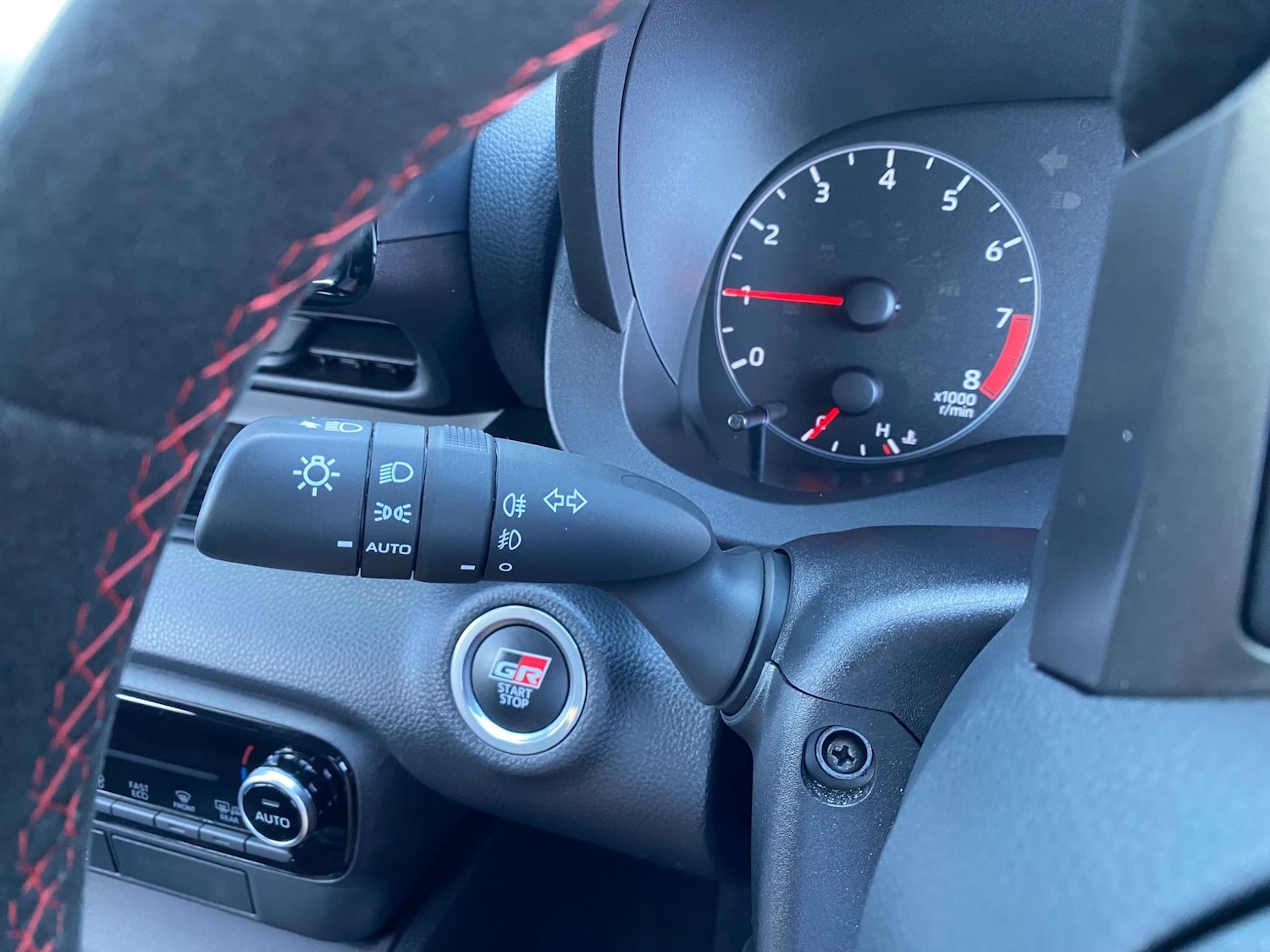 Used Toyota Yaris for sale - 77050194: Photo 42