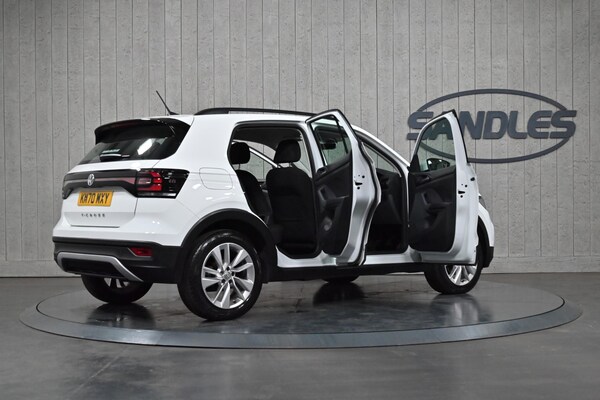 Used Volkswagen T-Cross 2020 for sale - 75247313: Photo 13