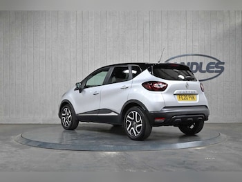 Used Renault Captur 2020 for sale - 78577428: Photo