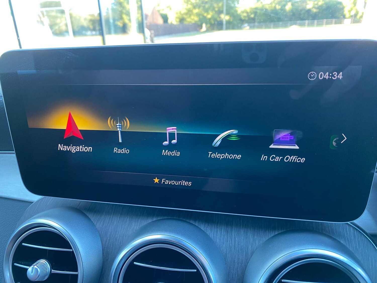 Used Mercedes-Benz C Class 2018 for sale - 75809740: Photo 30