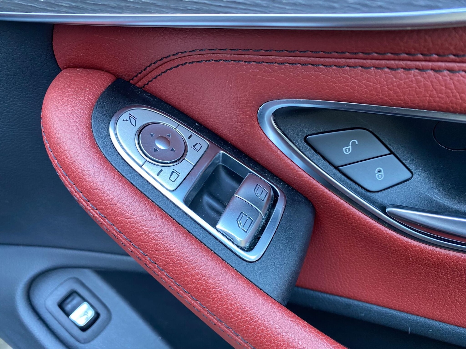 Used Mercedes-Benz C Class 2018 for sale - 75809740: Photo 48