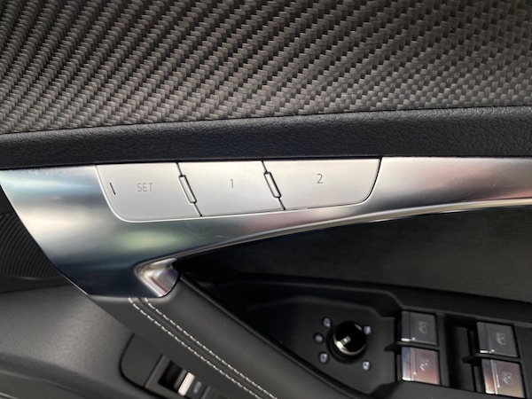 Used Audi RS6 Avant 2022 for sale - 75707343: Photo 54