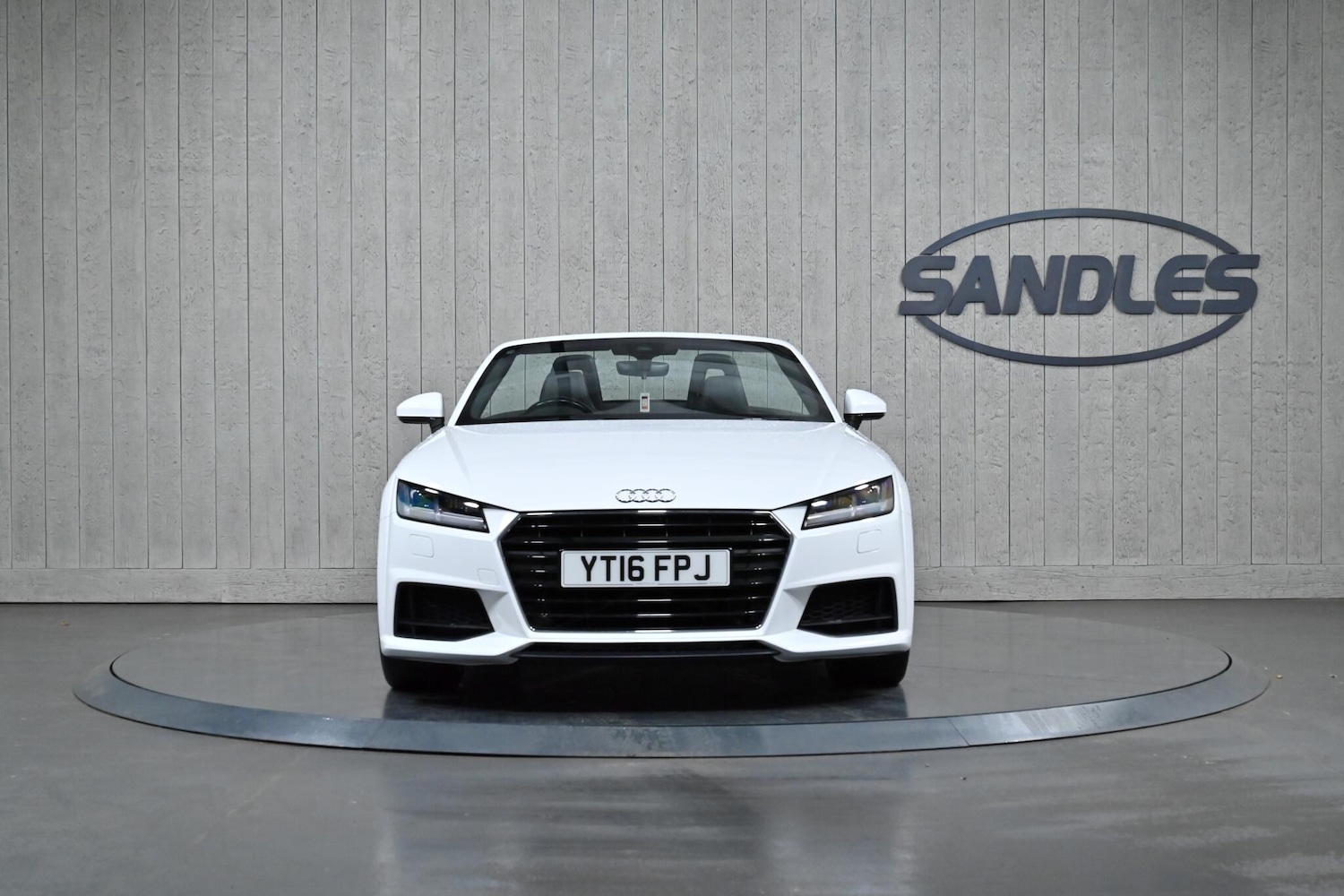 Used Audi TT 2016 for sale - 76607337: Photo 2