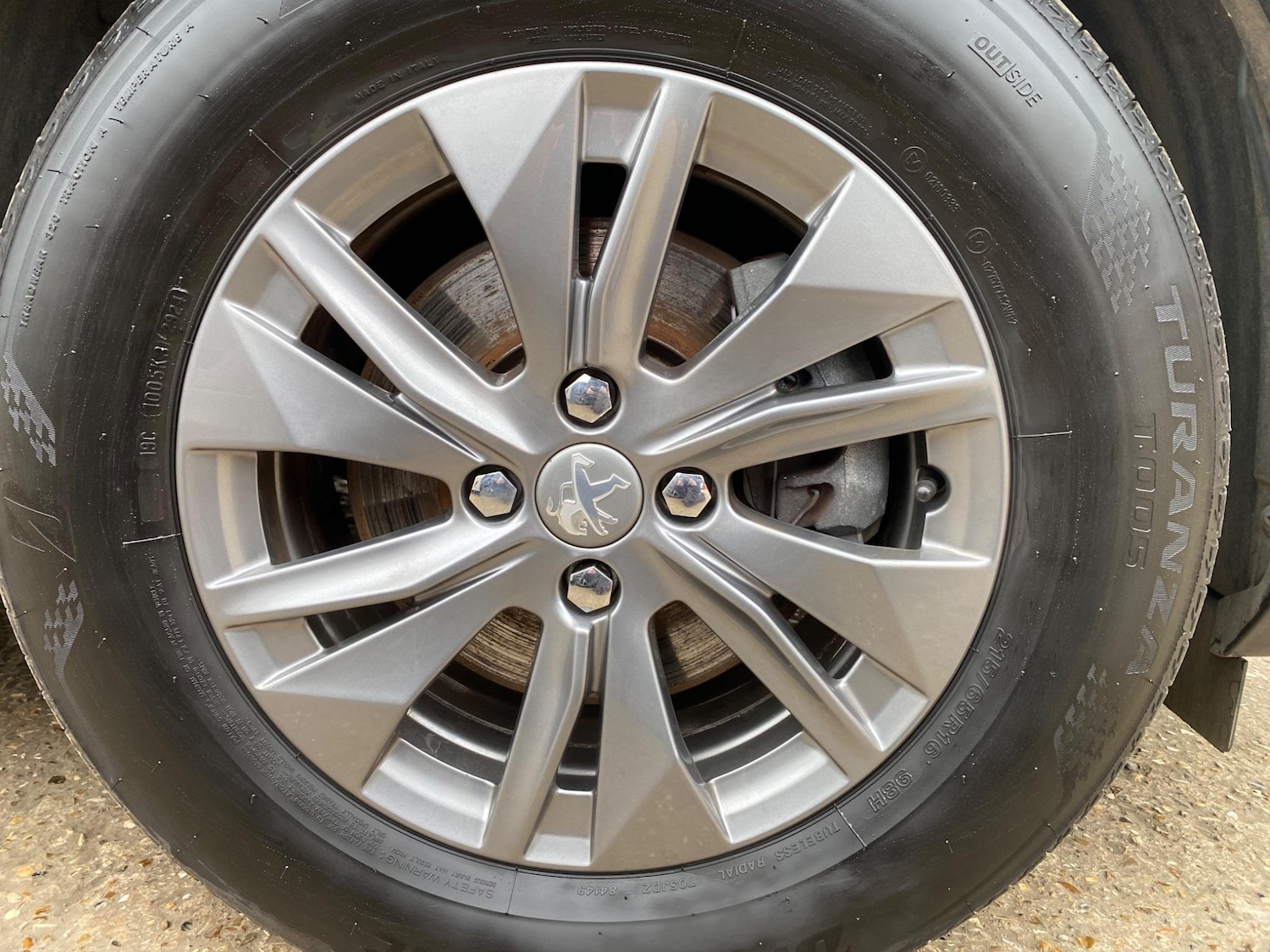 Used Peugeot E-2008 2020 for sale - 76326885: Photo 17