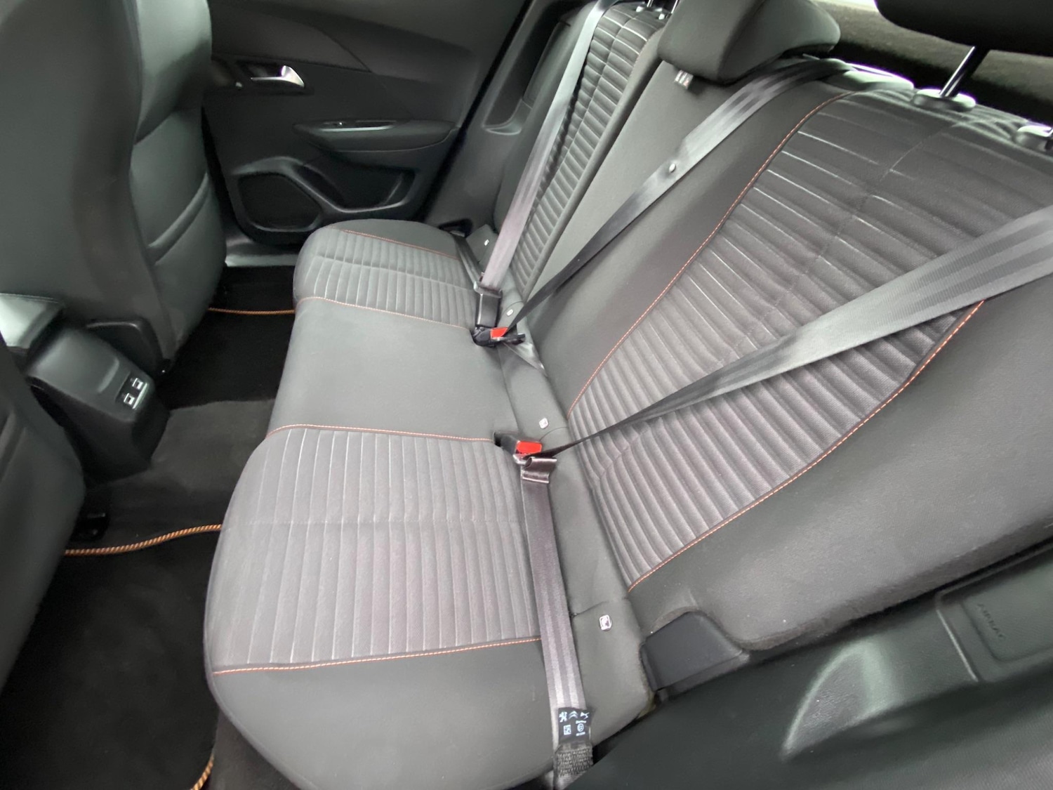 Used Peugeot E-2008 2020 for sale - 76326885: Photo 28