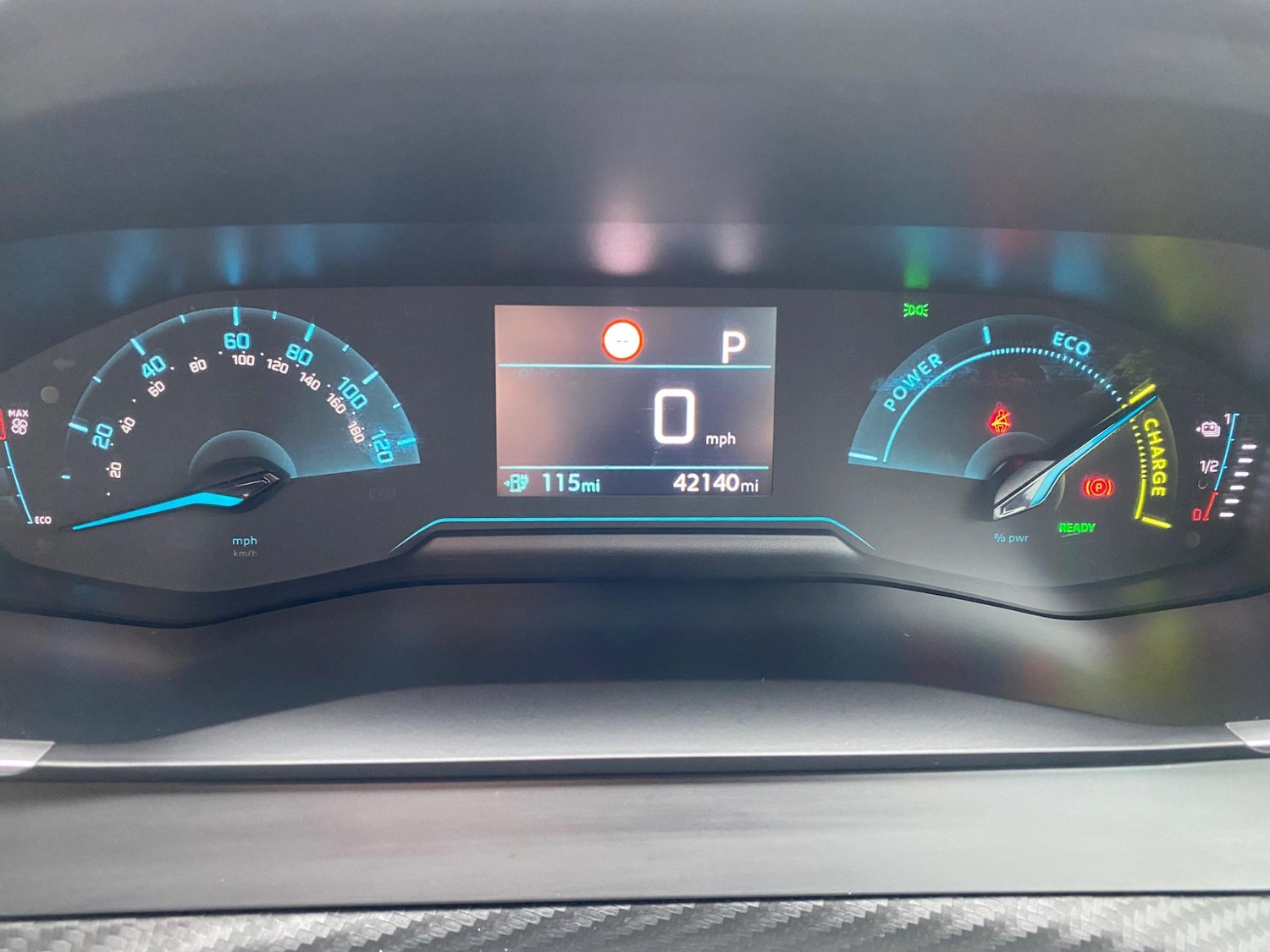 Used Peugeot E-2008 2020 for sale - 76326885: Photo 42
