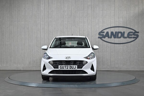Used Hyundai i10 2022 for sale - 75224572: Photo 2