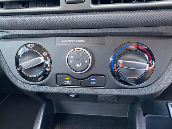 Used Hyundai i10 2022 for sale - 75224572: Photo 36