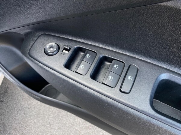Used Hyundai i10 2022 for sale - 75224572: Photo 46