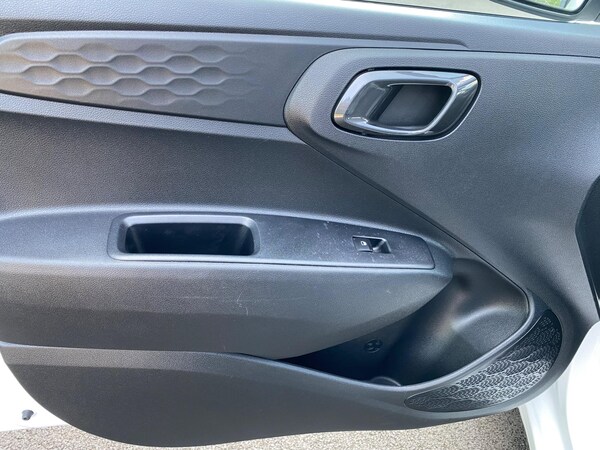 Used Hyundai i10 2022 for sale - 75224572: Photo 49