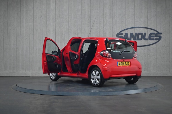 Used Toyota AYGO 2014 for sale - 76284215: Photo 11