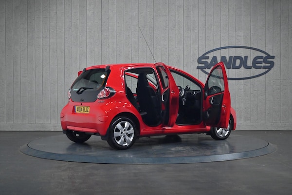 Used Toyota AYGO 2014 for sale - 76284215: Photo 13