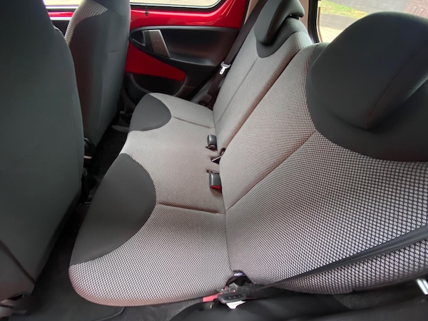 Used Toyota AYGO 2014 for sale - 76284215: Photo 28