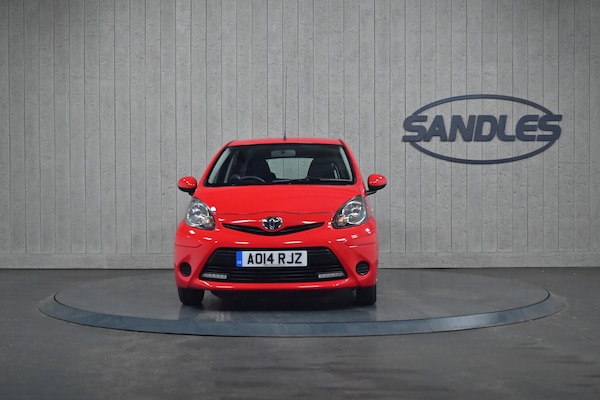 Used Toyota AYGO 2014 for sale - 76284215: Photo 2